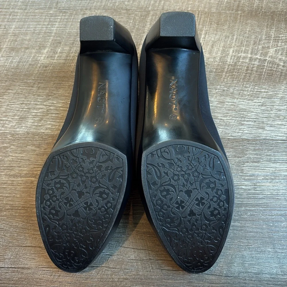 NAOT Black Stretch Heels Women’s 9 (EU40) - Picture 10 of 11
